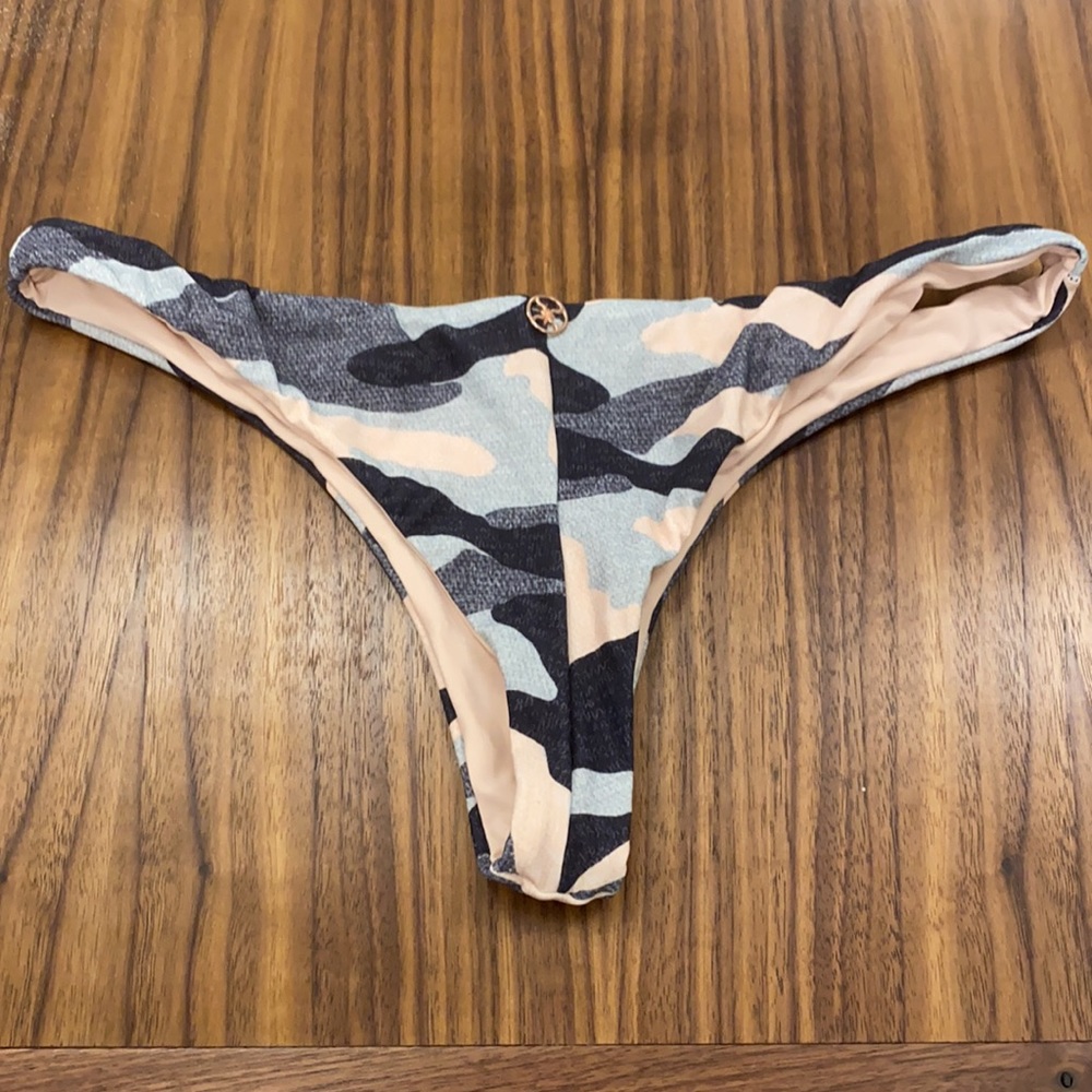 COPY - vix camo bottoms - Picture 2 of 3